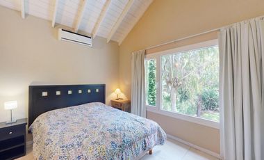 Cod 289  Alquiler y Venta USD 410.000.- Reinamora e/ Caoba y Cerezo