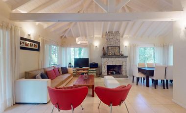 Cod 289  Alquiler y Venta USD 410.000.- Reinamora e/ Caoba y Cerezo