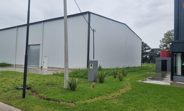 Depósito en Canning (E. Echeverria)
