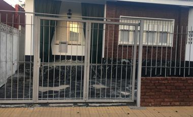 Casa en venta en  Lomas de Zamora