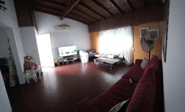 CASA MULTIFAMILIAR 200 MTS - 3 PH EN BLOCK - VILLA MARTELLI - VENDE