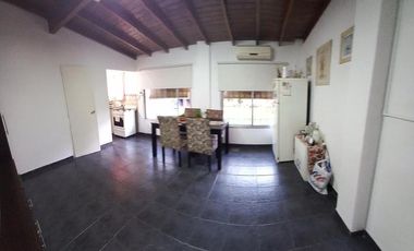 CASA MULTIFAMILIAR 200 MTS - 3 PH EN BLOCK - VILLA MARTELLI - VENDE