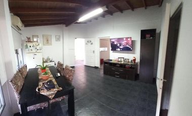 CASA MULTIFAMILIAR 200 MTS - 3 PH EN BLOCK - VILLA MARTELLI - VENDE