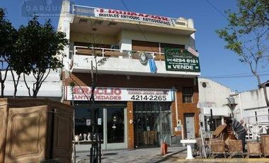 Local en Adrogue
