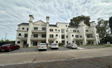 DEPARTAMENTO PILAR, COMPLEJO DASTON VILLAGE - PISO 2 AL FRENTE