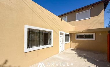 Local + 2 departamentos de 3 ambientes. Venta en BLOCK. Barrio San Carlos