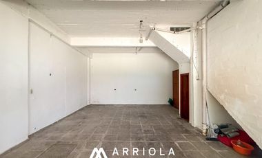 Local + 2 departamentos de 3 ambientes. Venta en BLOCK. Barrio San Carlos