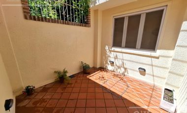 Casa con escritura en Barrio San Juan. Lote esquina verde. Hudson. Berazategui
