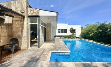 Chalet con pileta en Sierra de los Padres