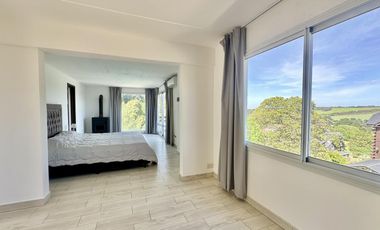 Chalet con pileta en Sierra de los Padres