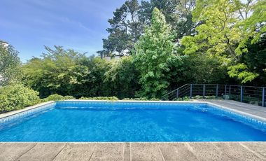 Chalet con pileta en Sierra de los Padres