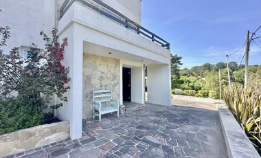 Chalet con pileta en Sierra de los Padres