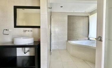 Chalet con pileta en Sierra de los Padres