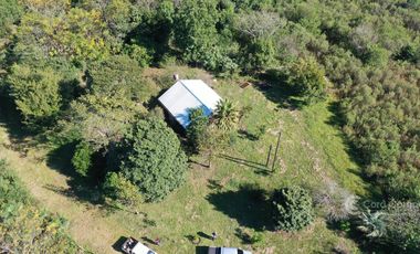 Venta Chacra en Santa Ana con Casa, energía Eléctrica y Perforación