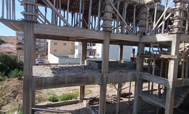 |EDIFICIO EIFER X| | PREMIUM| |FRENTE AL MAR| |FRENTE AL MUELLE|