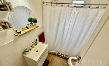 Casa en Laguna Azul II a Metros del Ingreso