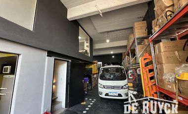 Galpón + oficinas + casa