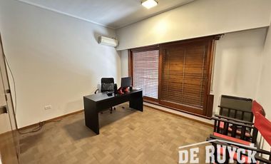 Galpón + oficinas + casa