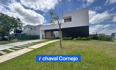 VENTA y ALQUILER casa al lago en barrio Vistas, Puertos (3 dormitorios, dependencia, pileta)