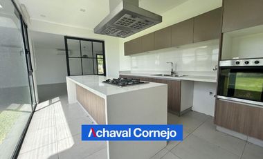 VENTA y ALQUILER casa al lago en barrio Vistas, Puertos (3 dormitorios, dependencia, pileta)