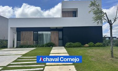 VENTA y ALQUILER casa al lago en barrio Vistas, Puertos (3 dormitorios, dependencia, pileta)