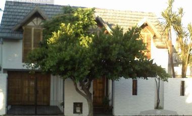 Casa en Rafael Calzada