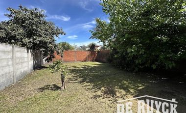 Galpón sobre lote de 394m2