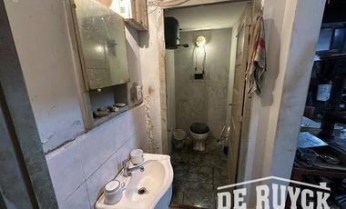 Galpón sobre lote de 394m2