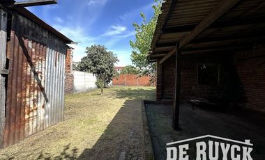 Galpón sobre lote de 394m2