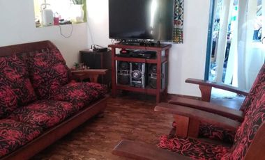 Casa de dos plantas de 6 ambientes con departamento de dos plantas
