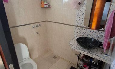 Duplex 3 ambientes, Berazategui, próximo a Avenida Milazzo y Estación Sourigues