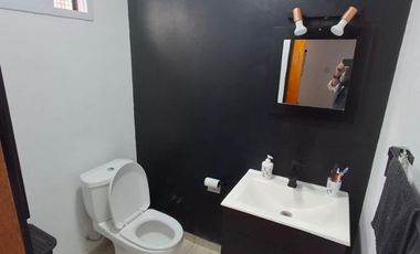 Duplex 3 ambientes, Berazategui, próximo a Avenida Milazzo y Estación Sourigues