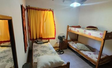 Una hermosa y confortable casa  sobre Av.Principal   Local!!