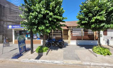 Una hermosa y confortable casa  sobre Av.Principal   Local!!