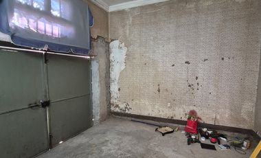 Se arrienda casa en Carmen con Matta Stgo Centro.