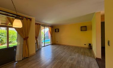 EXCELENTE CASA CONDOMINIO 4D, CIUDAD DE LOS VALLES
