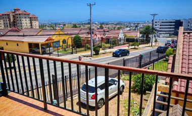 CASA EN VENTA LA SERENA 4 DORMITORIOS