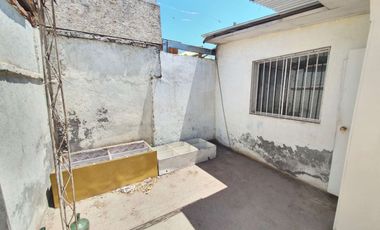 Amplia casa Uso Residencial-Comercial