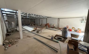 LOCAL AMPLIO PLANTA LIBRE 210M2 EN LIMACHE