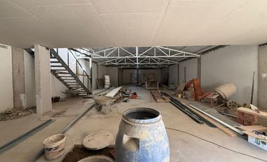 LOCAL AMPLIO PLANTA LIBRE 210M2 EN LIMACHE