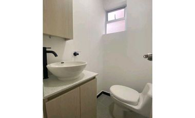 VENDO ACOGEDOR PENHOUSE EN SABANETA ASDESILLAS