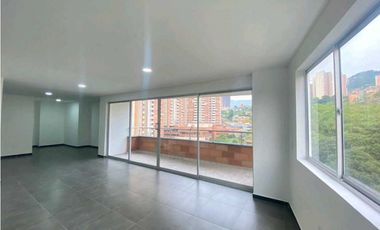 VENDO ACOGEDOR PENHOUSE EN SABANETA ASDESILLAS