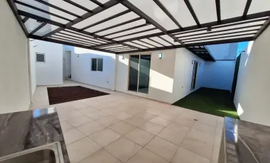 Casa en venta en Rincón de Alcántara, Saltillo, Coahuila de Zaragoza