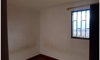 APARTAMENTO EN VENTA  MANRIQUE ORIENTAL 2 PISO CON TERRAZA