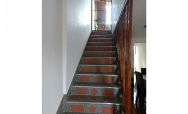 APARTAMENTO EN VENTA  MANRIQUE ORIENTAL 2 PISO CON TERRAZA