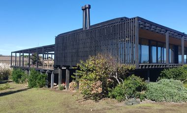 MATANZAS, PICHILEMU OPORTUNIDAD SE VENDE ESPECTACULAR CASA