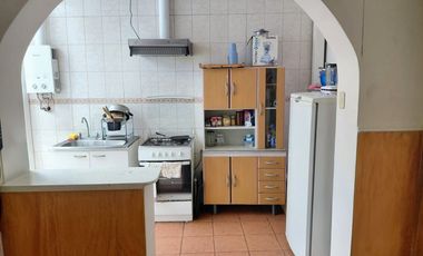PROPIEDAD EN CERRO BARON ALTA DEMANDA ESTUDIANTIL