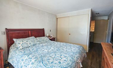 CASA CON PISCINA EN BARRIO CERRADO
