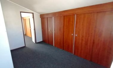 CASA CON MINIMARKET EN JARDINES DE DON CRISTOBAL