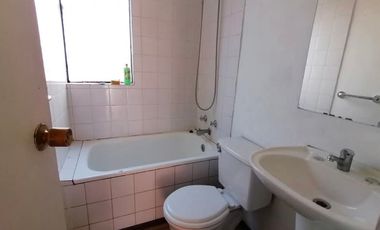 CASA CON MINIMARKET EN JARDINES DE DON CRISTOBAL